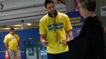 Unpaid air traffic controllers demand reopening of government