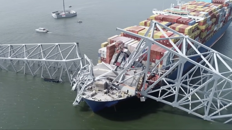 NTSB: Loose wire, electrical blackouts led to Dali crash into Baltimore...