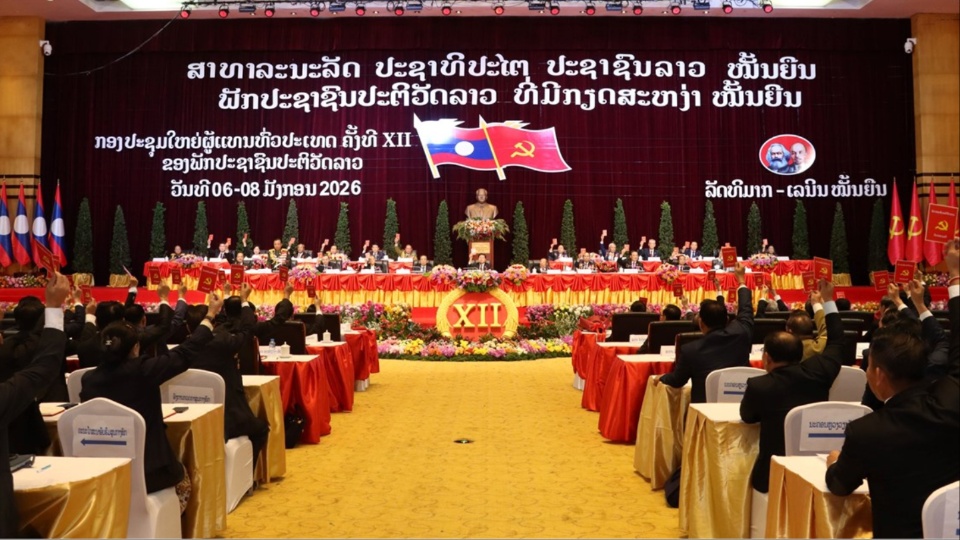 Laos scores fresh advances in drive for socialism