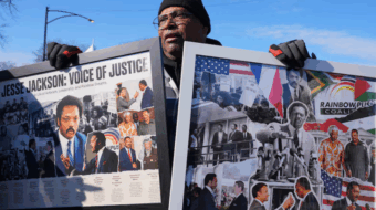 Thousands pay respect to Rev. Jesse Jackson in Chicago