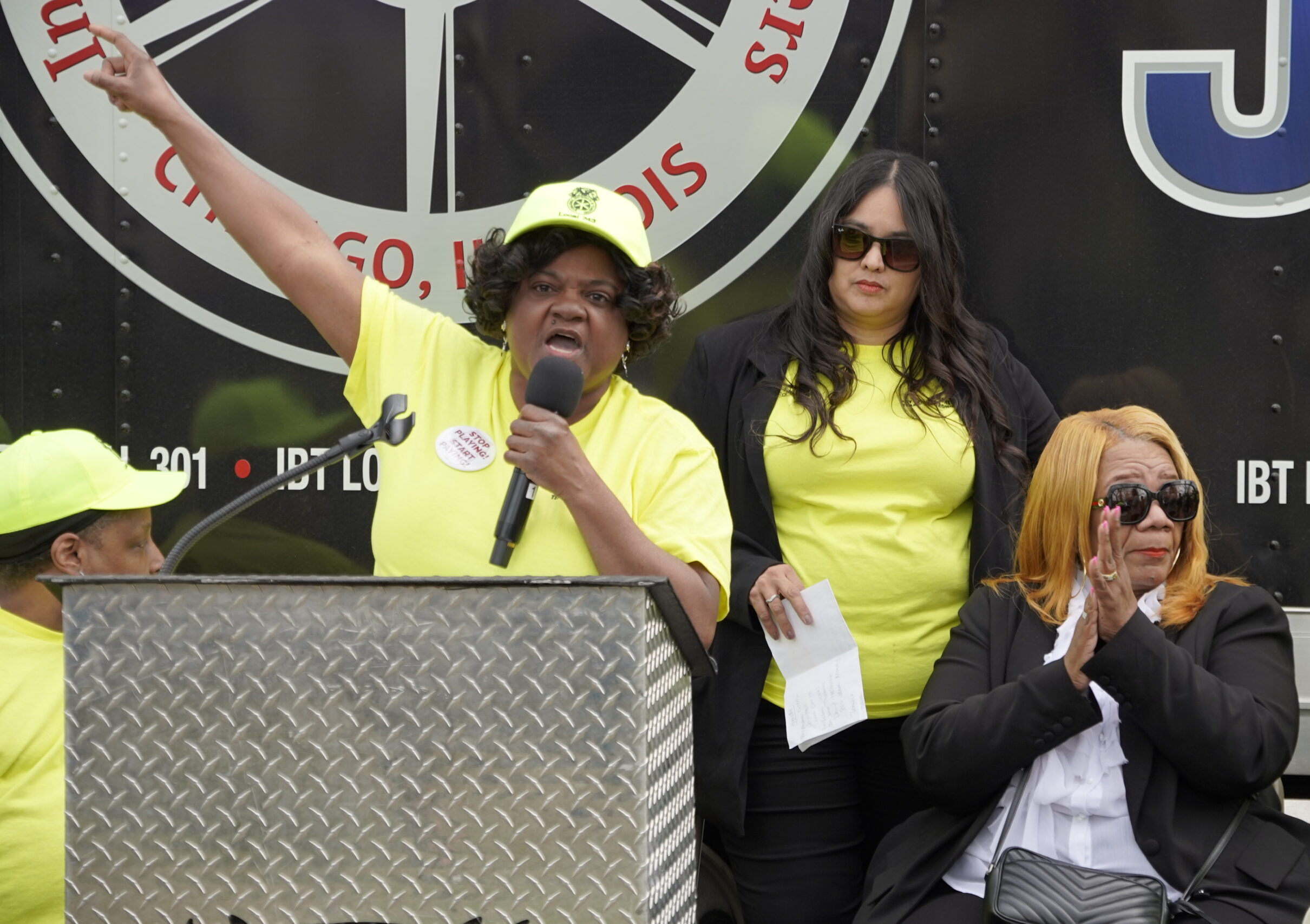 Teamsters health care workers to picket Chicago hospital for fair contract