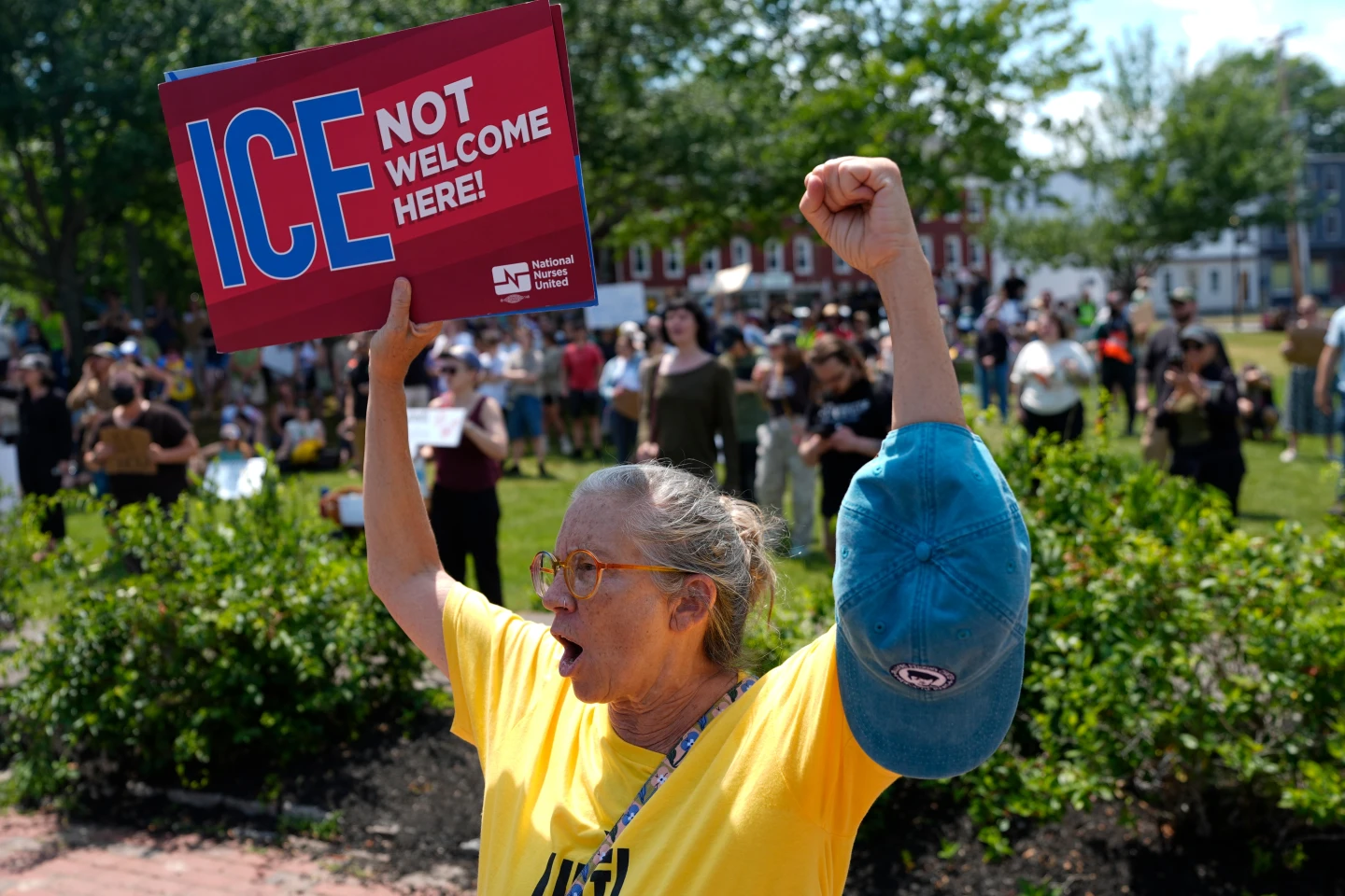 Federal agents' killings nationwide condemned by Texas Teachers, NAACP
