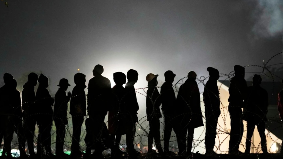 Forces in South Africa try scapegoating migrants for economic crisis