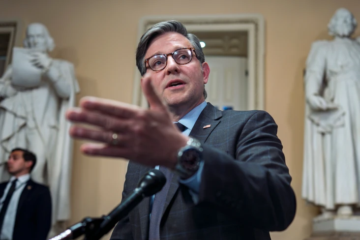 House approves anti-socialist red-baiting resolution