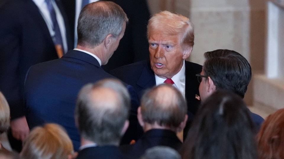 Republicans worry about losing control of both the House and Senate