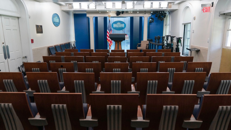 Banned reporters regain access to White House