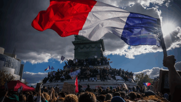 Sights and sounds of  the new French Revolution